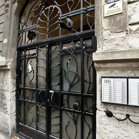 Apartment Gunduliceva *